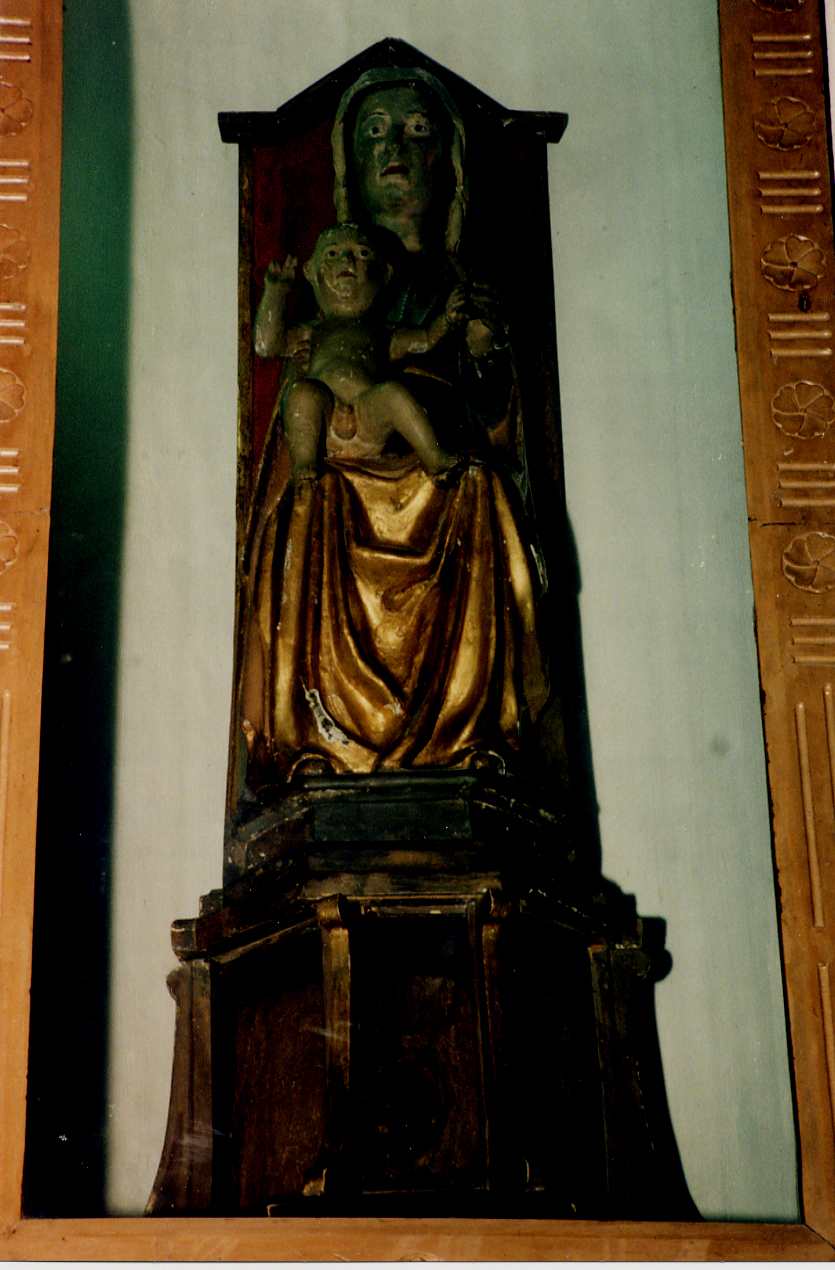 Madonna del Monte, Madonna con Bambino in trono (scultura) - ambito abruzzese (sec. XIII)