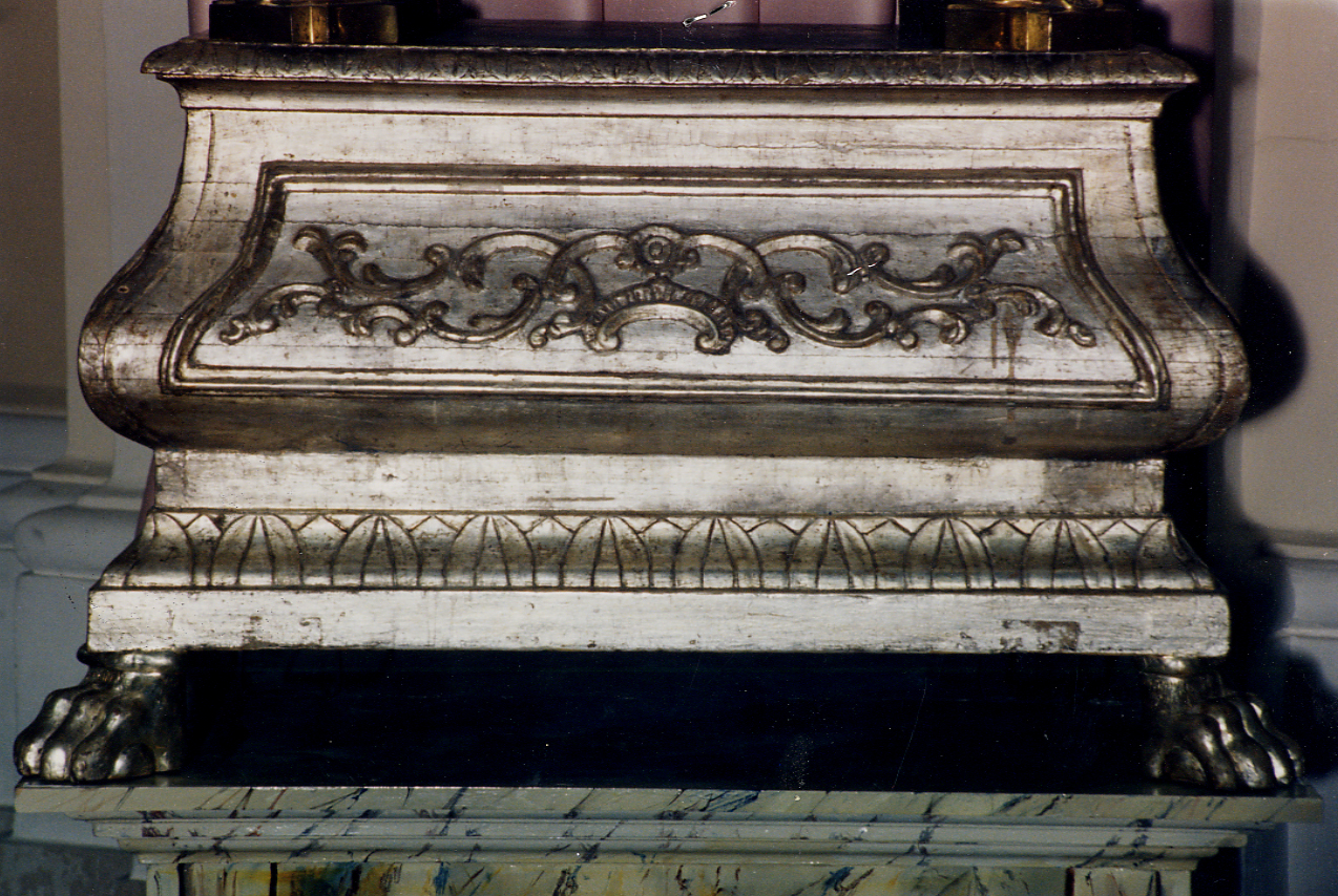 piedistallo di statua - ambito abruzzese (sec. XVIII)