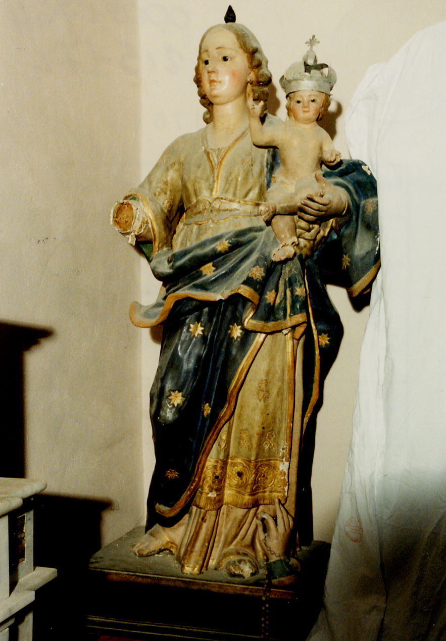 Madonna del Rosario (statua) di Di Zinno Paolo Saverio (bottega) (fine sec. XVIII)