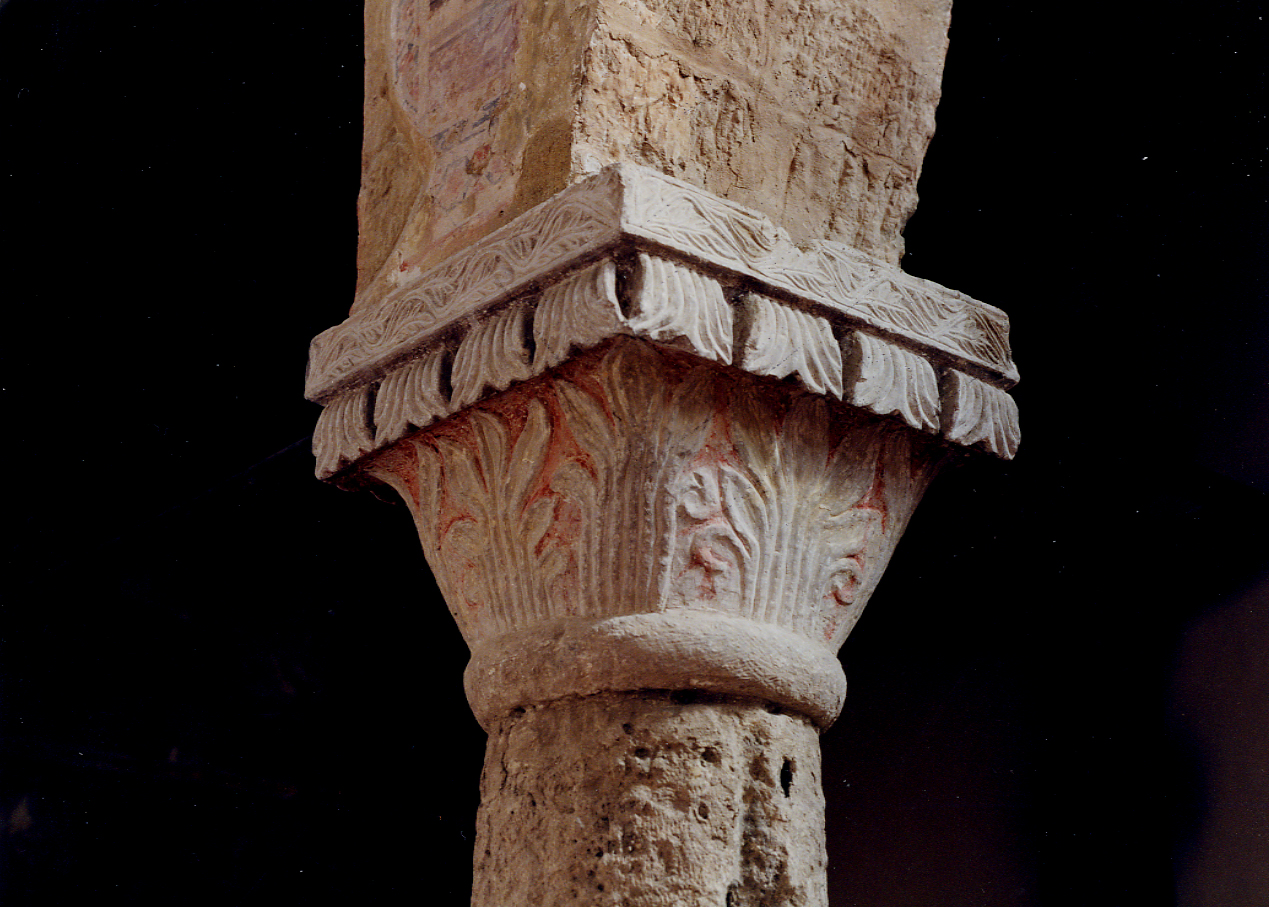 capitello, opera isolata - ambito romano (prima metà sec. XIV)