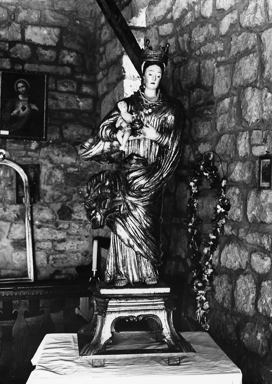 MADONNA CON BAMBINO (gruppo scultoreo) - ambito abruzzese (seconda metà sec. XVII)