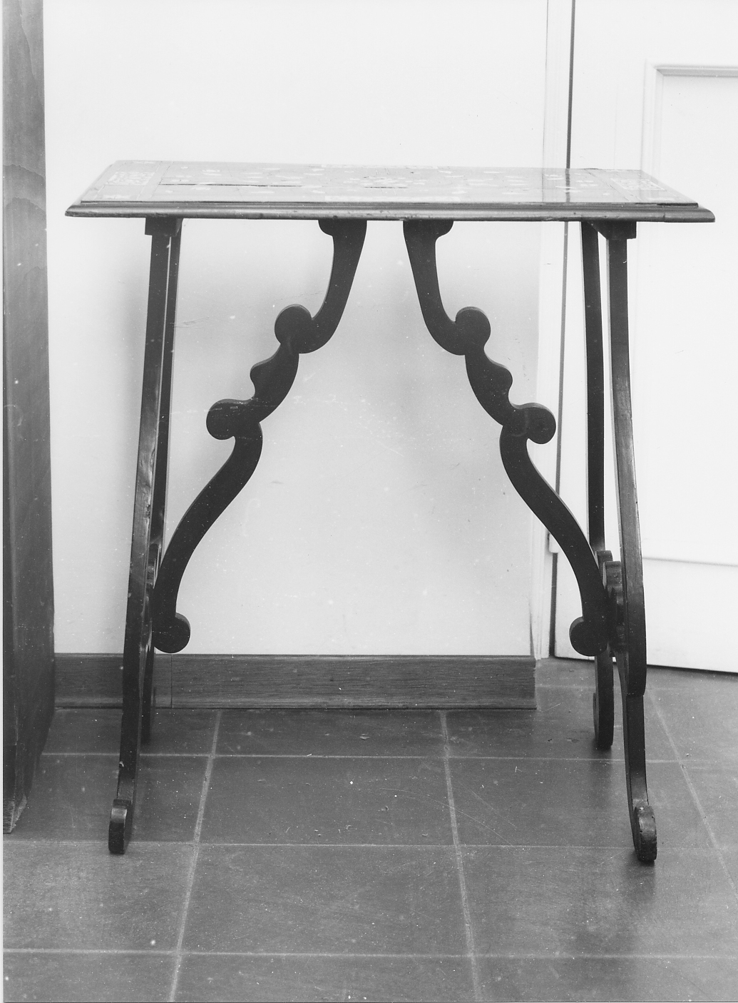 tavolino - ambito abruzzese (sec. XIX)