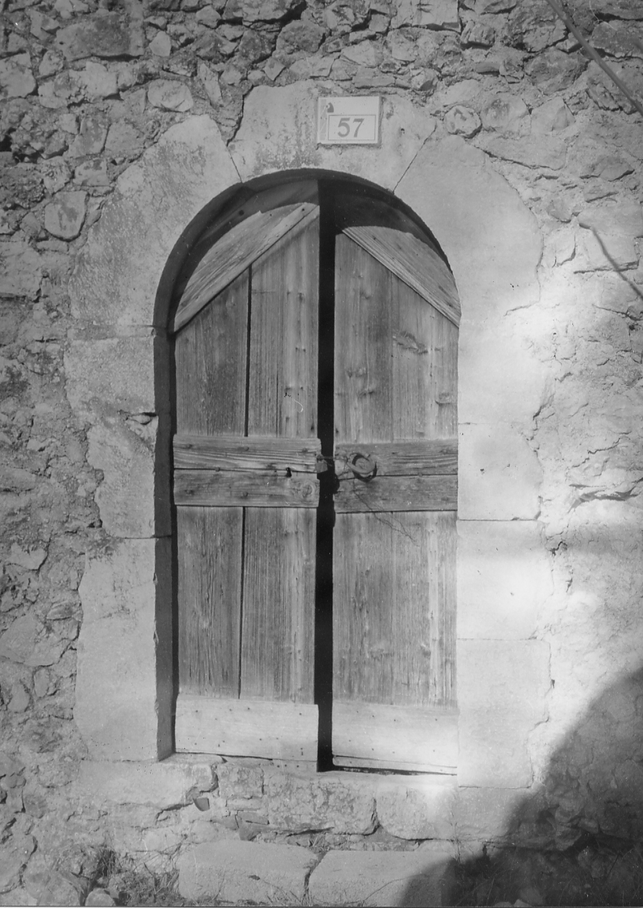 portale, opera isolata - bottega Italia centrale (fine sec. XIX)