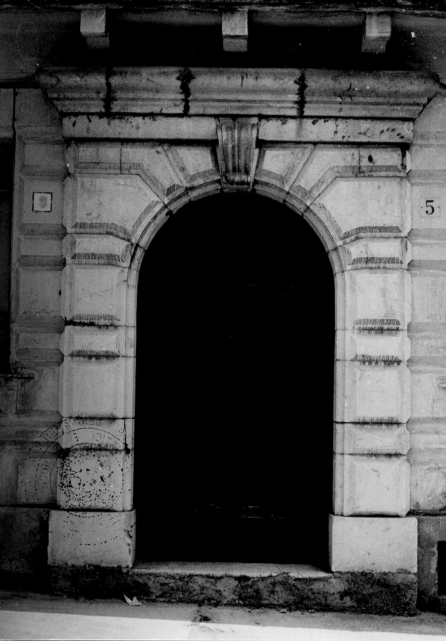 portale, opera isolata - manifattura Italia centrale (sec. XIX)