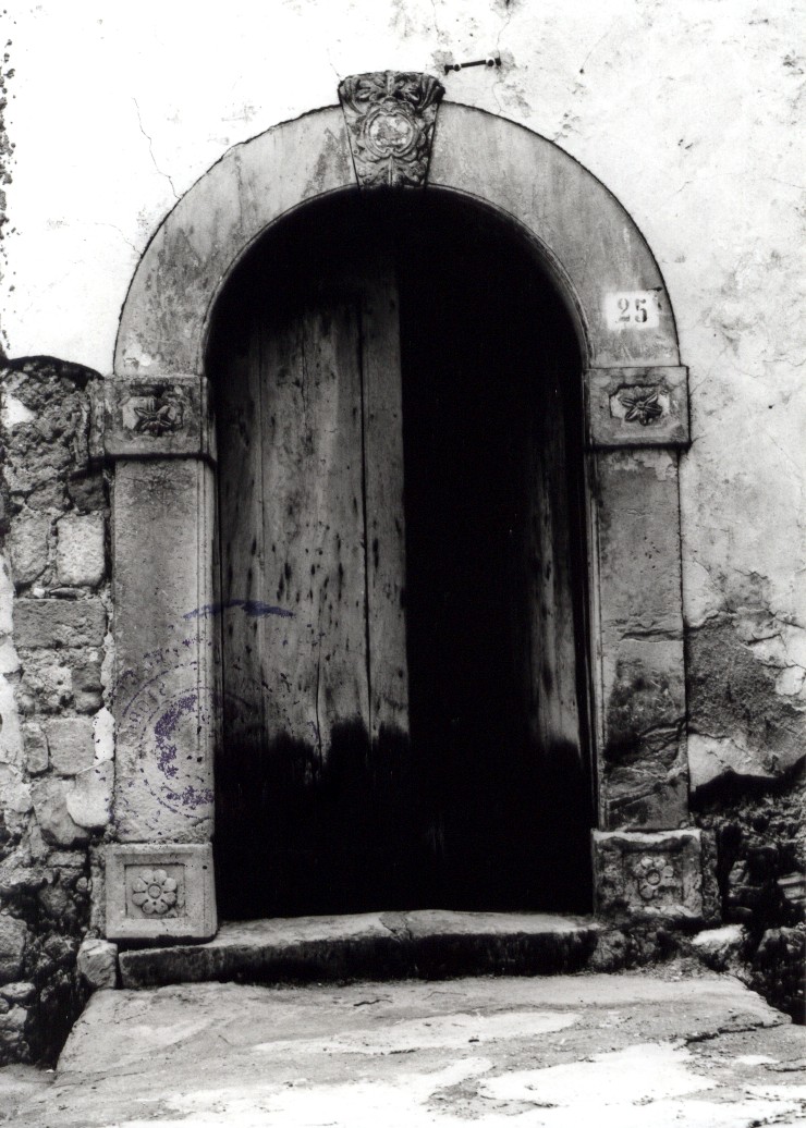 portale, opera isolata - ambito abruzzese (seconda metà sec. XIX)