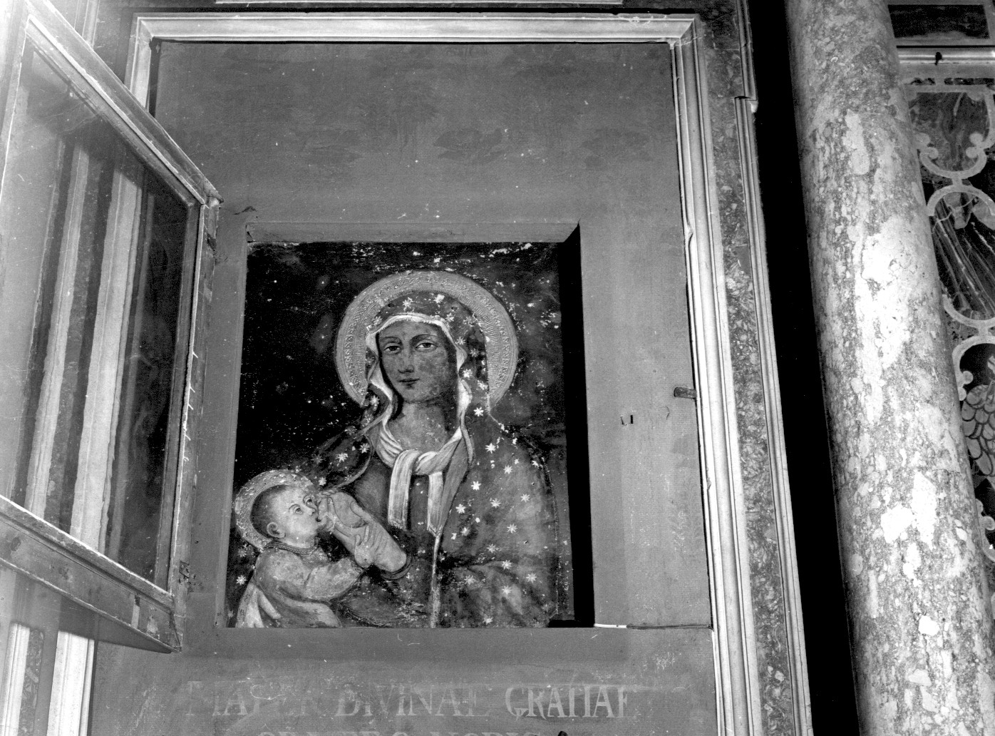 Madonna delle Grazie, Madonna con personaggi che implorano il suo aiuto (dipinto, opera isolata) - ambito abruzzese (sec. XV)
