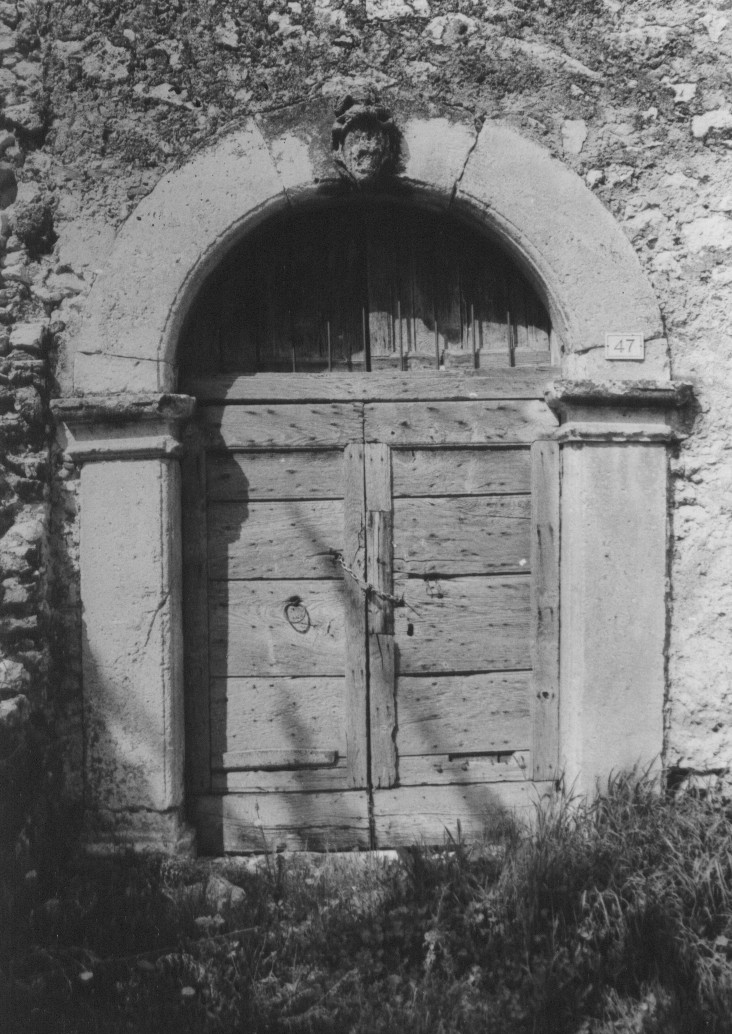 portale, opera isolata - bottega Italia centrale (sec. I)