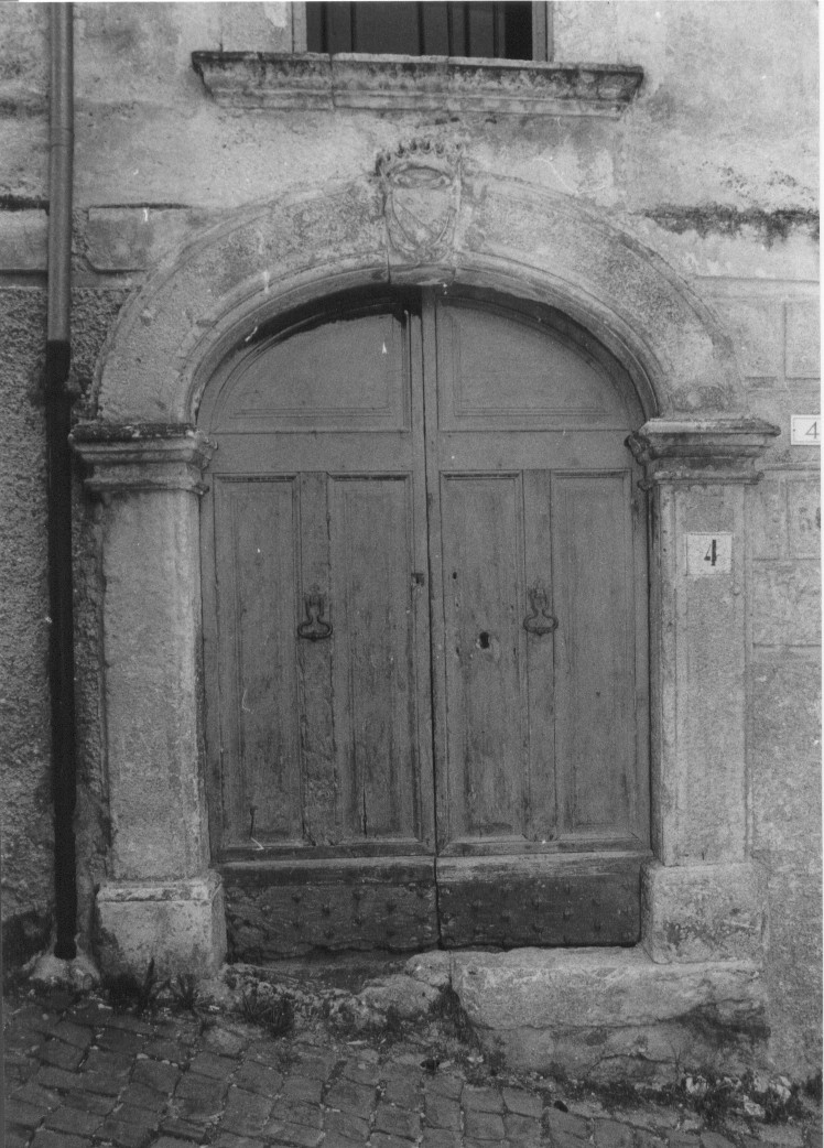 portale, opera isolata - bottega Italia centrale (sec. XV)