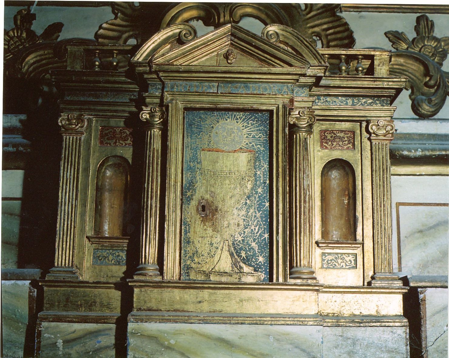 tabernacolo - a frontale architettonico, opera isolata - manifattura abruzzese (sec. XVII)