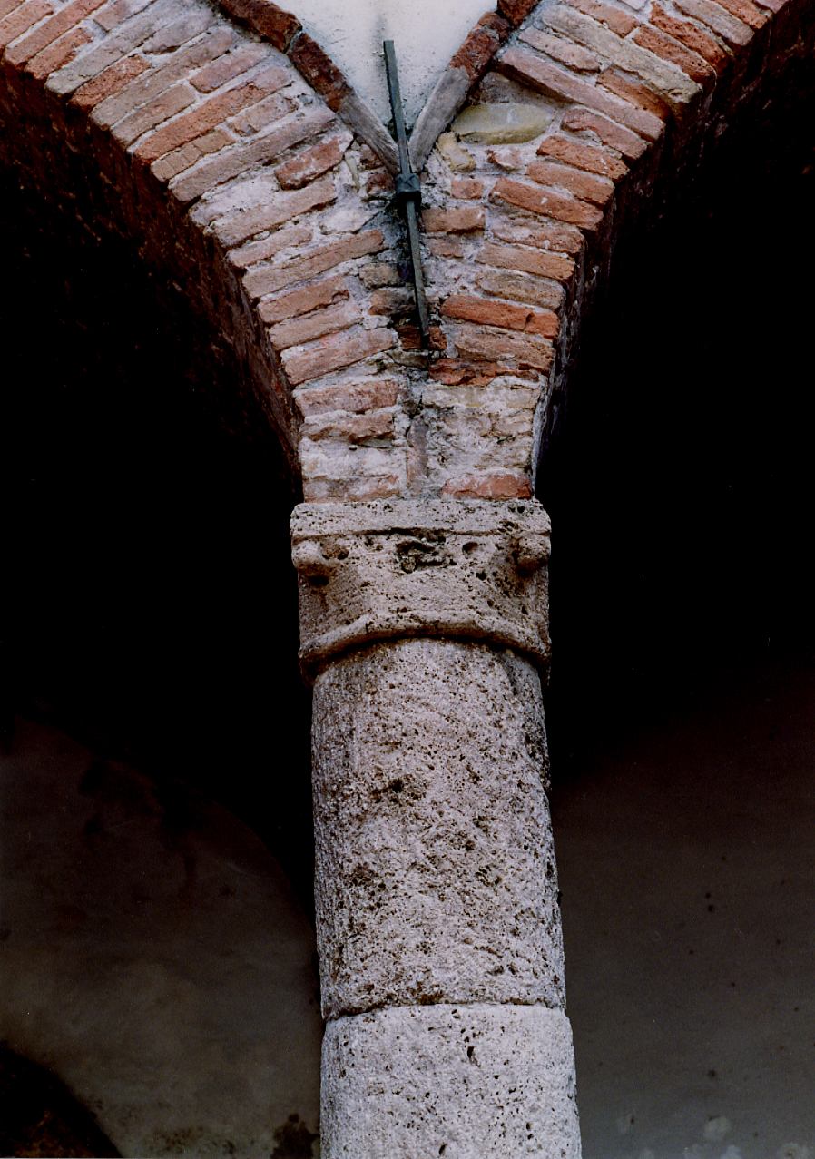 capitello - ambito abruzzese (sec. XIV)