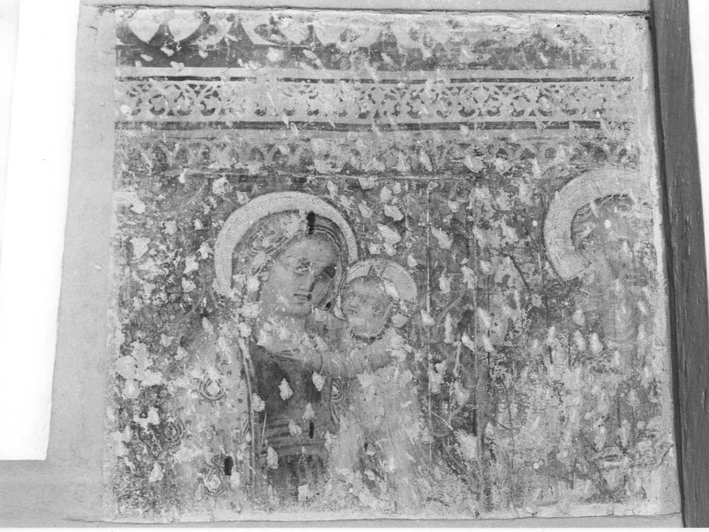 MADONNA CON BAMBINO E SAN PIETRO (dipinto, frammento) - ambito abruzzese (sec. XV)