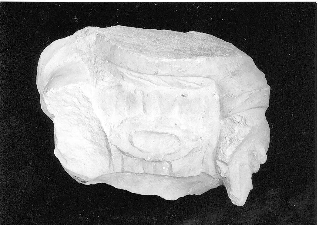 busto maschile (rilievo, frammento) - ambito Italia centrale (sec. I)