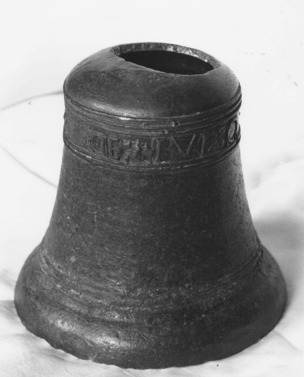 campana - bottega lucana (metà sec. XVIII)