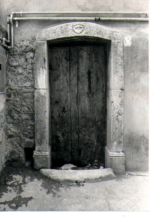 portale - ad arco ribassato - bottega lucana (sec. XIX)