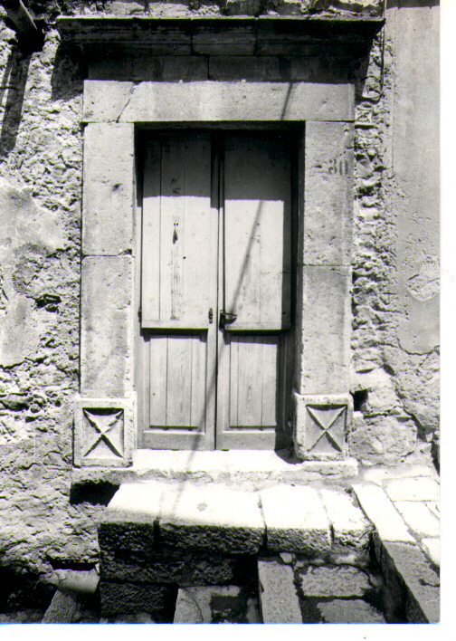 portale architravato - bottega lucana (fine/inizio secc. XVIII/ XIX)