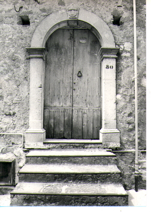 portale - ad arco - bottega lucana (prima metà sec. XIX)