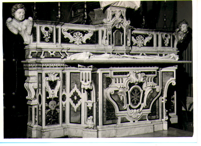 altare maggiore - bottega napoletana (seconda metà sec. XVIII)