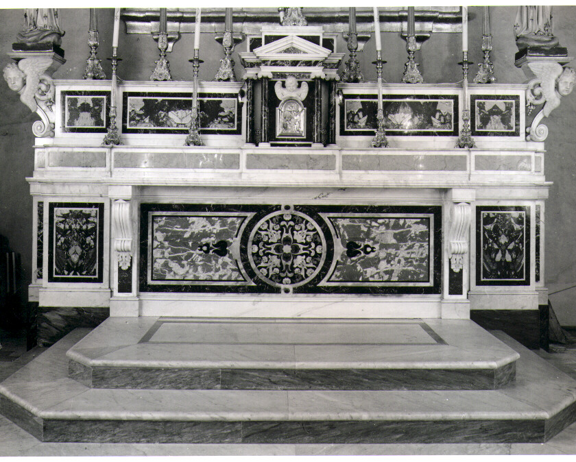 altare maggiore - bottega Italia meridionale (seconda metà sec. XVII, sec. XIX)