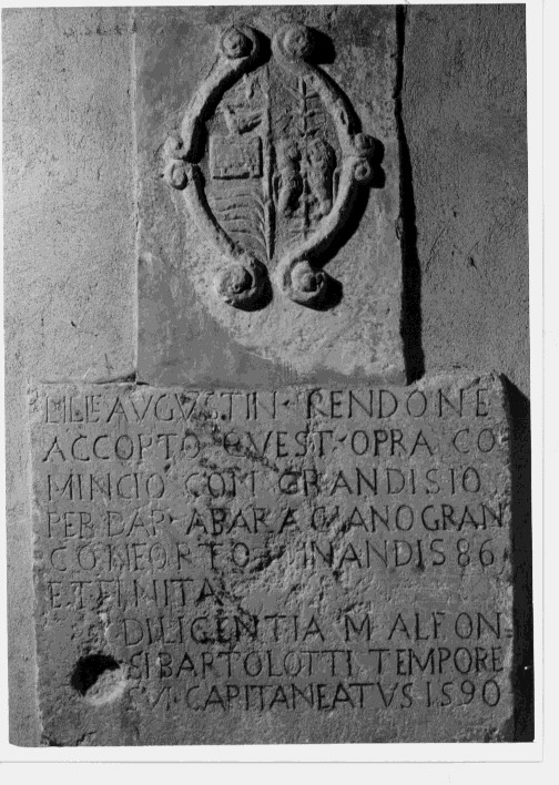 stemma gentilizio (rilievo) - bottega Italia meridionale (sec. XVI)