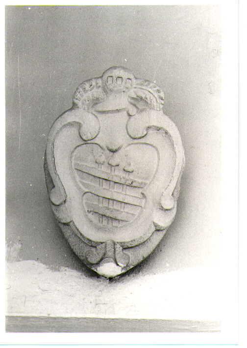 Stemma della famiglia Calia, stemma (rilievo) - bottega Italia meridionale (sec. XVIII)
