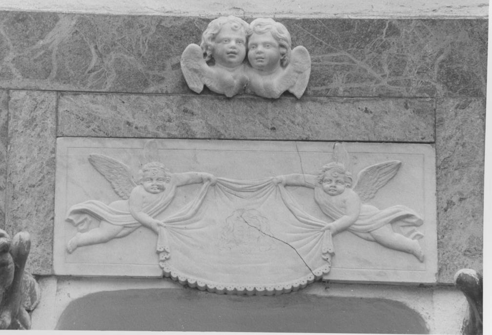 veronica sostenuta dagli angeli (rilievo) - bottega Italia meridionale (sec. XIX)