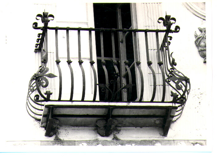 ringhiera di balcone - bottega lucana (sec. XVIII)
