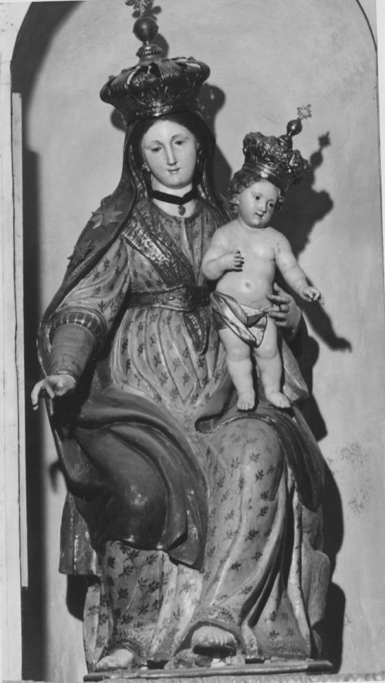 Madonna del Carmine, Madonna con Bambino (scultura) - bottega Italia meridionale (sec. XIX)
