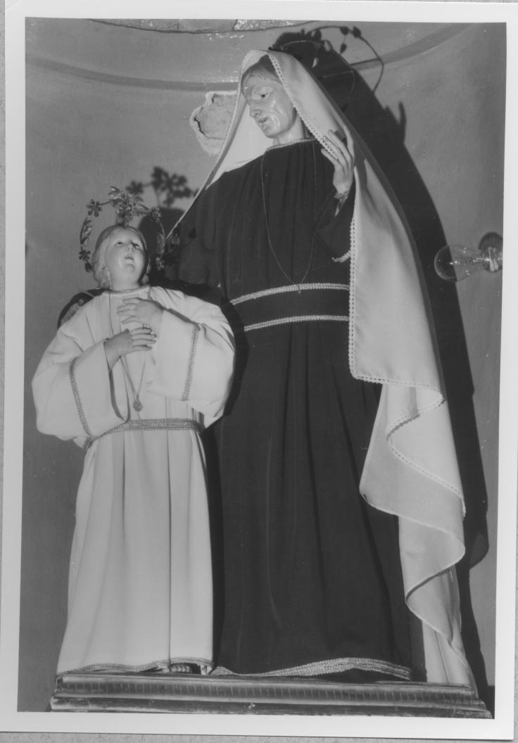 Sant' Anna con il Bambino Gesù, Sant'Anna (gruppo scultoreo, opera isolata) - bottega lucana (sec. XIX)