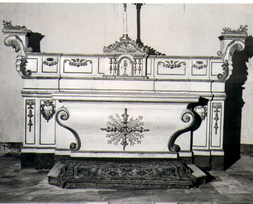 altare maggiore - bottega Italia meridionale (sec. XVIII)