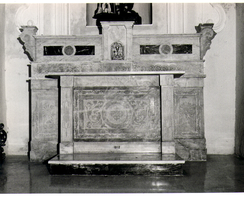 altare - a mensa - bottega Italia meridionale (sec. XX)