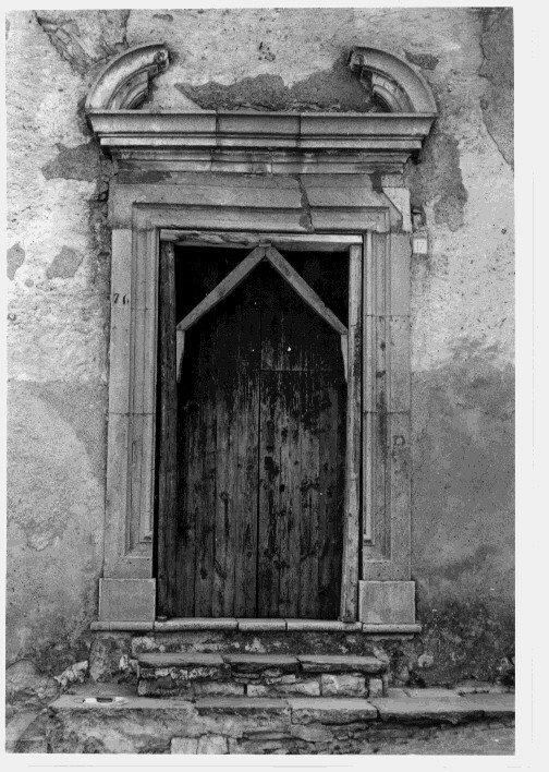 portale - bottega lucana (fine/inizio secc. XVII/ XVIII)