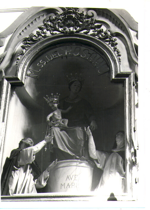 Madonna del Rosario con San Domenico e Santa Caterina da Siena (gruppo scultoreo) - bottega leccese (prima metà sec. XX)