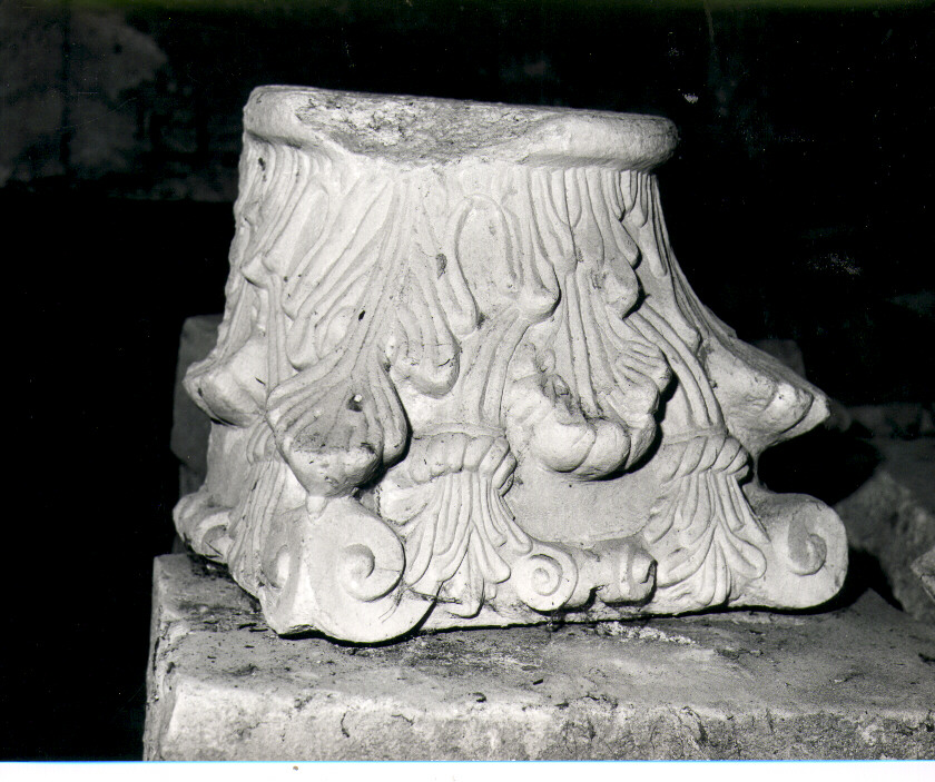 semicapitello - bottega Italia meridionale (sec. XII)