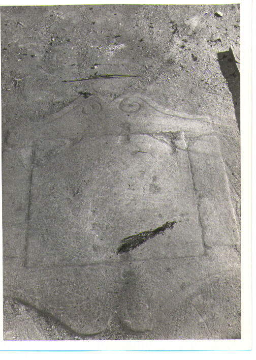 lapide tombale - bottega Italia meridionale (fine/inizio secc. XVII/ XVIII)