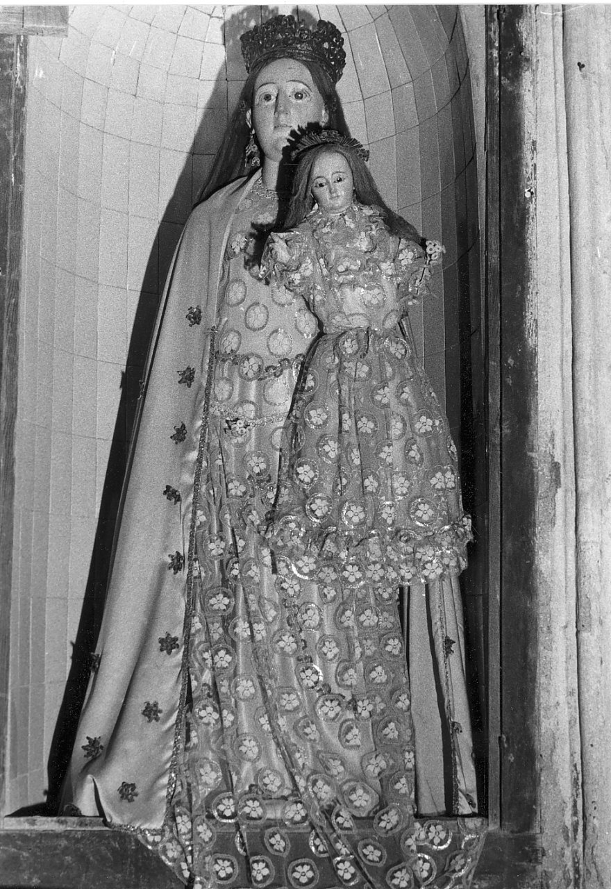 Madonna con Bambino (manichino, opera isolata) - bottega Italia meridionale (sec. XVIII)