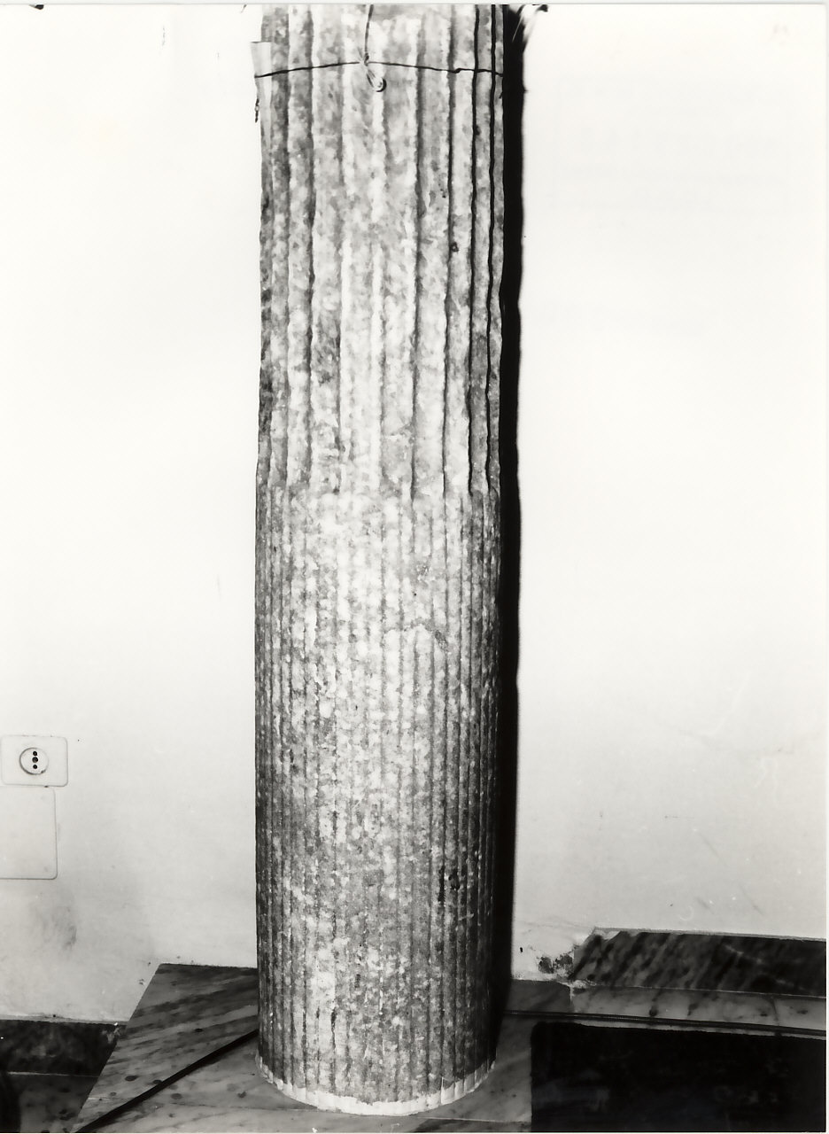 fusto di colonna, opera isolata - bottega Italia meridionale (fine/inizio secc. XVI/ XVII)
