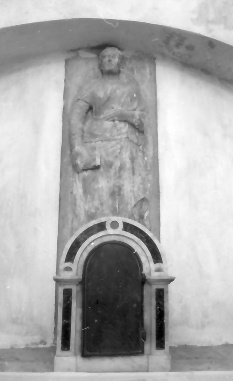 figura femminile (rilievo, frammento) - bottega lombarda (seconda metà sec. XV)