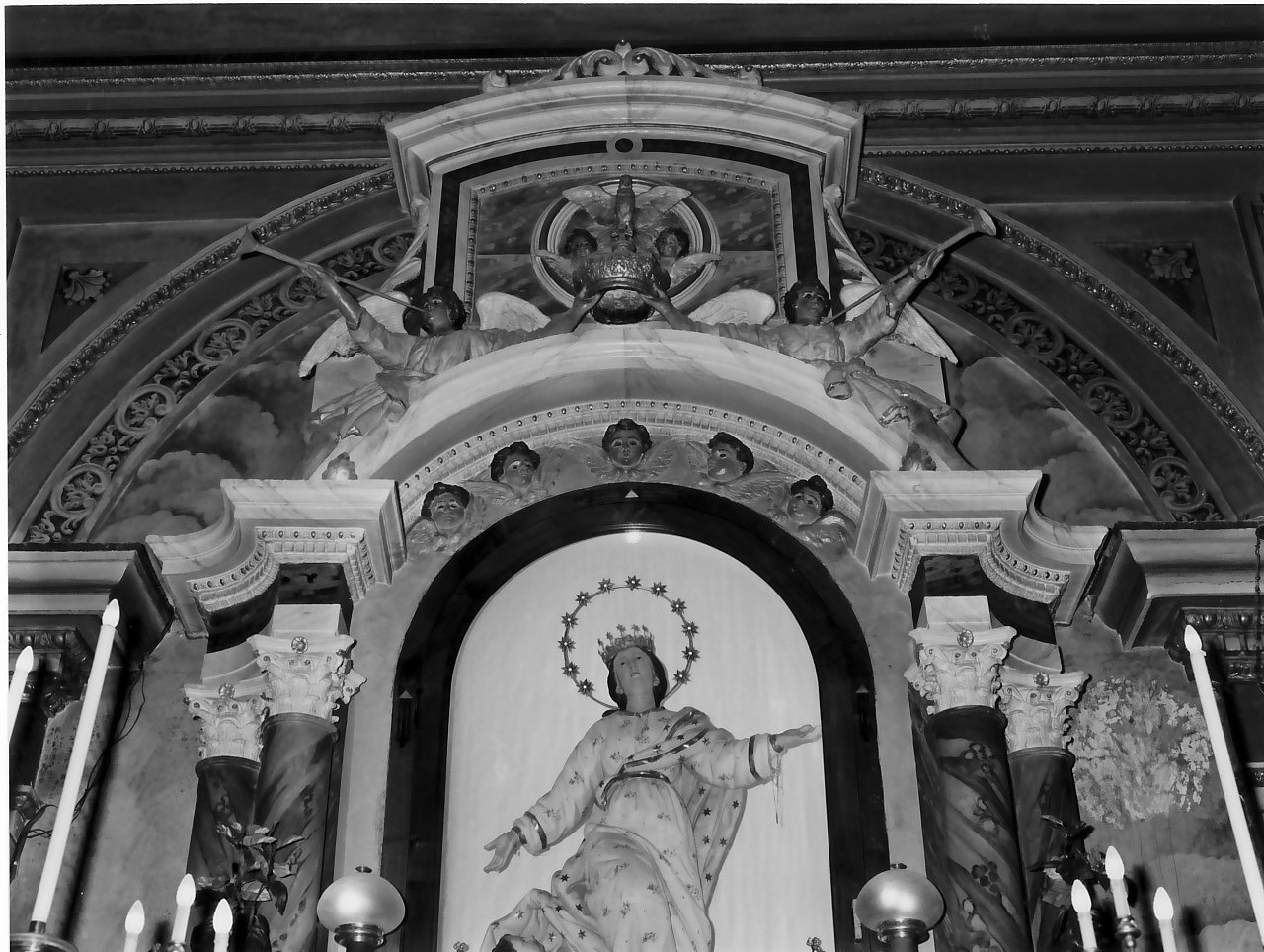 fastigio d'altare, complesso decorativo - bottega Italia meridionale (sec. XIX)