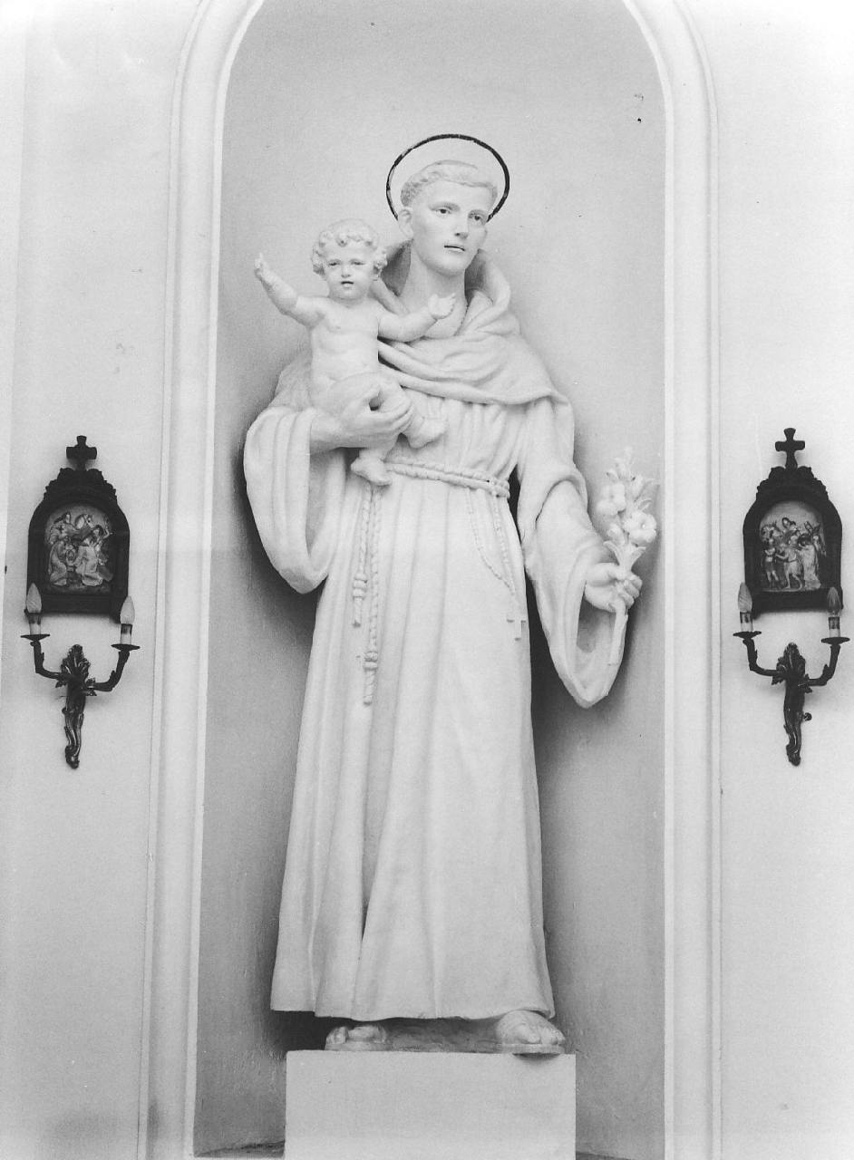 Sant'Antonio da Padova con il bambino (statua) di Lococo di Reggio Calabria (sec. XX)