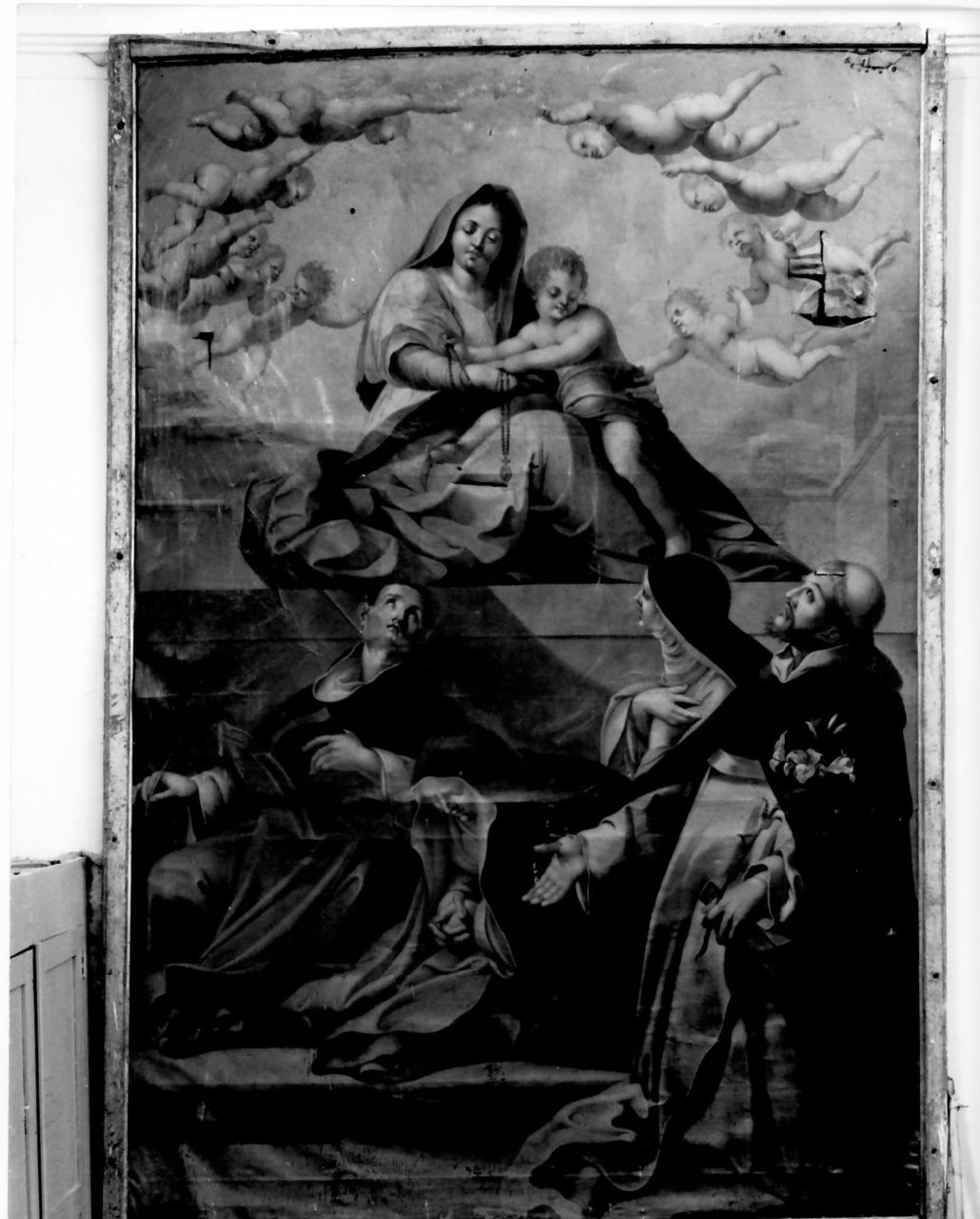 Madonna del Rosario e Santi (dipinto, opera isolata) di Paparo Emanuele (sec. XIX)