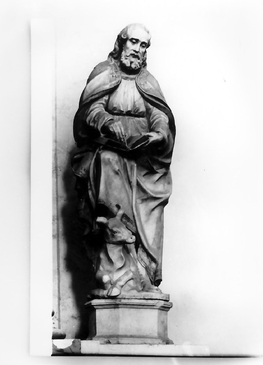 San Luca (statua, opera isolata) - bottega Italia meridionale (sec. XVI)