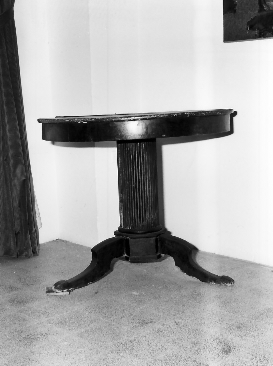 tavolino, opera isolata - bottega calabrese (sec. XIX)