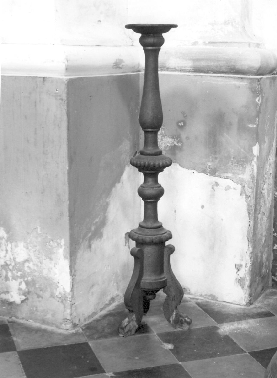 candeliere d'altare, serie - bottega calabrese (sec. XIX, sec. XX)