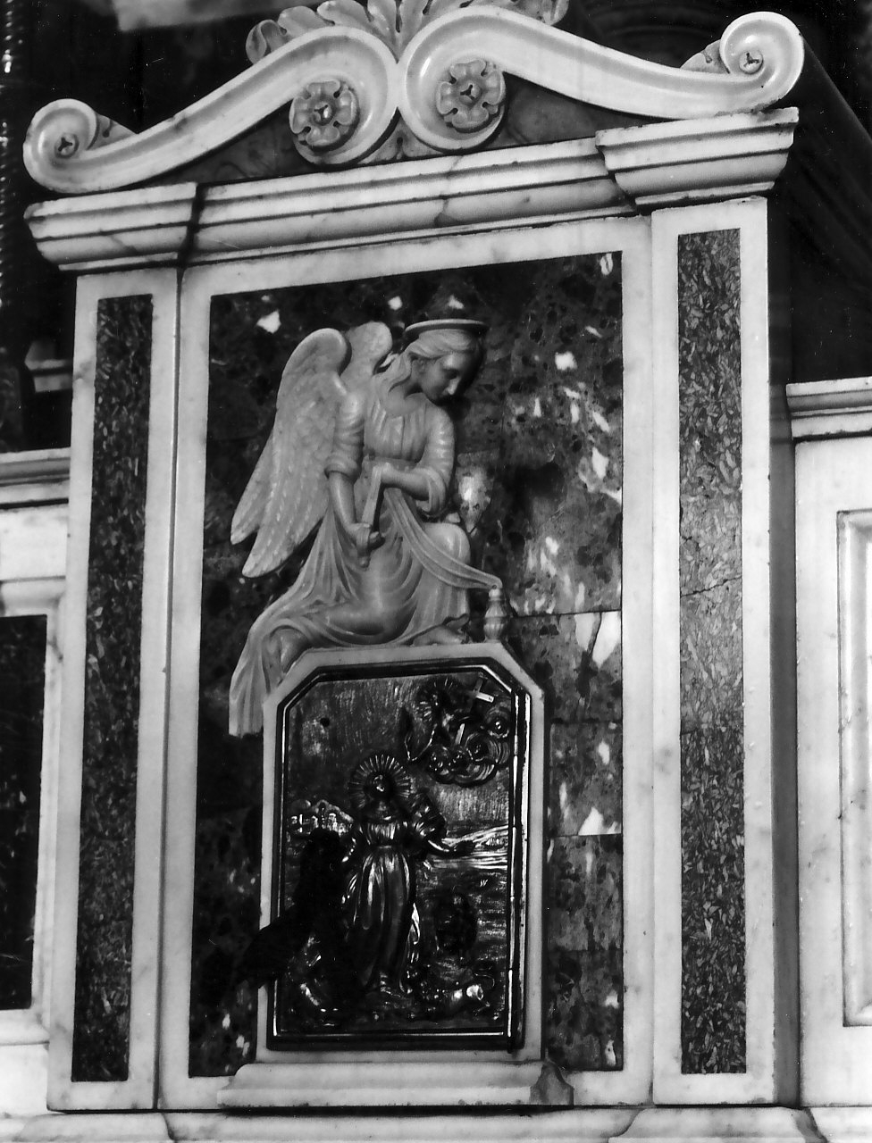 Santa Domenica (tabernacolo, elemento d'insieme) - bottega Italia meridionale (metà sec. XIX)