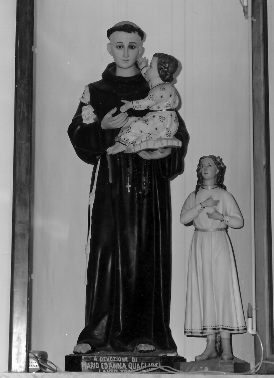 Sant'Antonio da Padova con il bambino (statua, opera isolata) di Malecore Giuseppe (sec. XX)