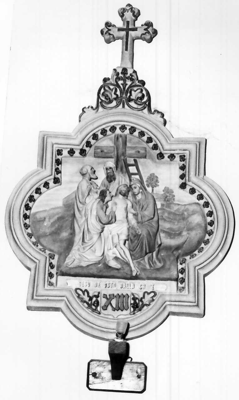stazione XIII: Gesù deposto dalla croce (rilievo, elemento d'insieme) - bottega Italia meridionale (sec. XX)