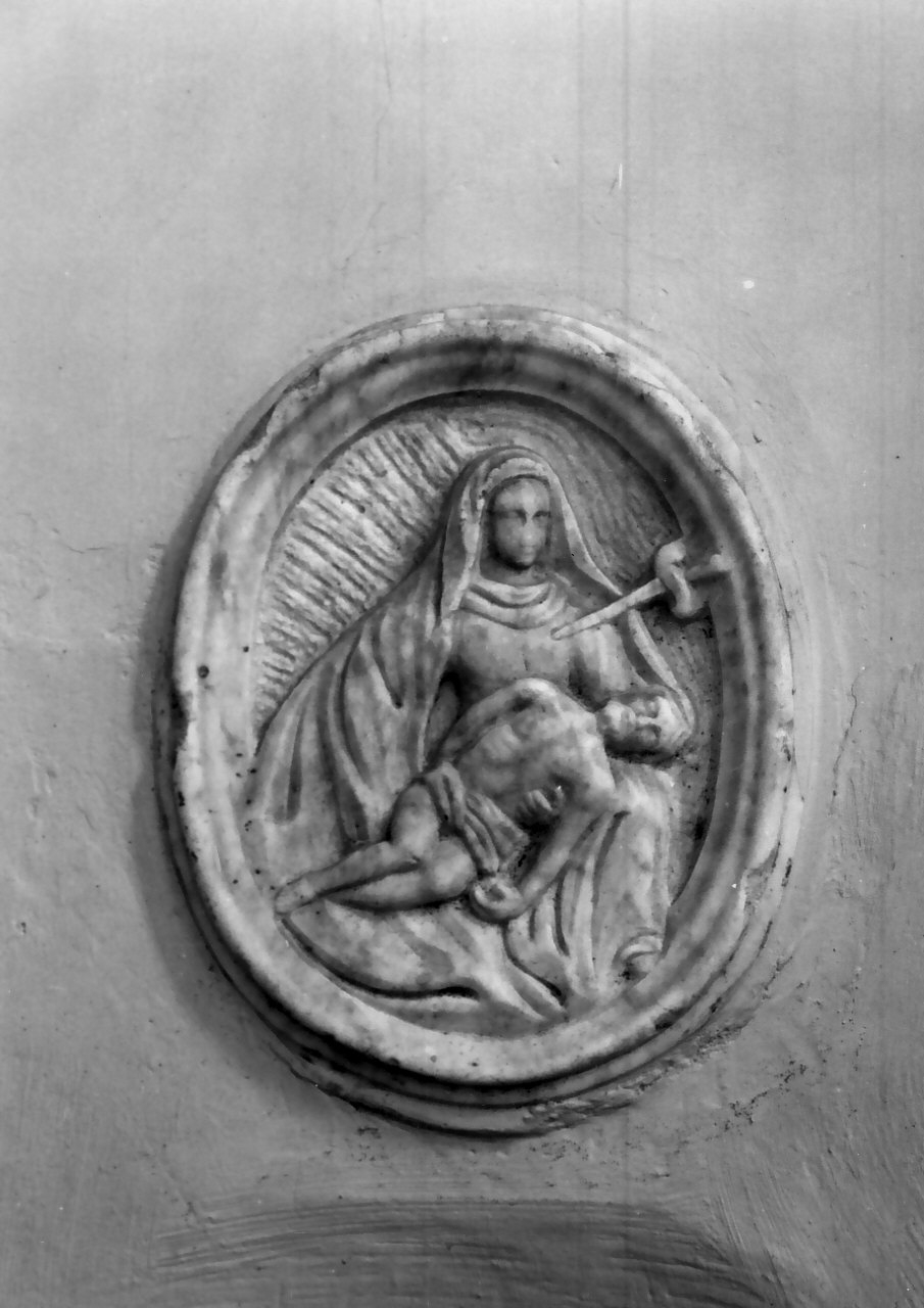Madonna Addolorata con Cristo morto (rilievo, opera isolata) - bottega calabrese (sec. XIX)