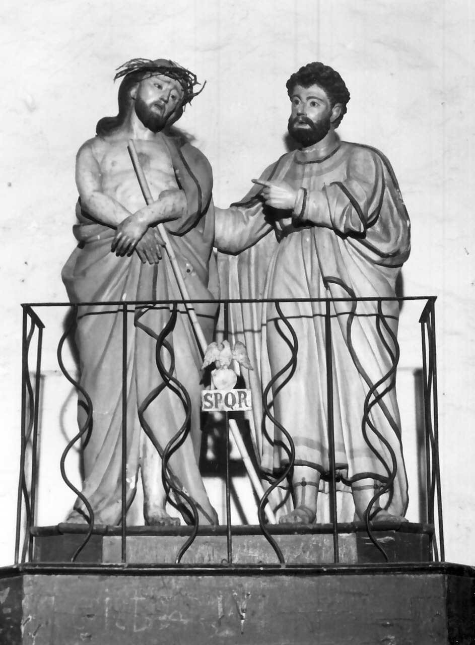 Cristo davanti a Pilato (gruppo scultoreo, opera isolata) di Biangardi Francesco (sec. XIX)