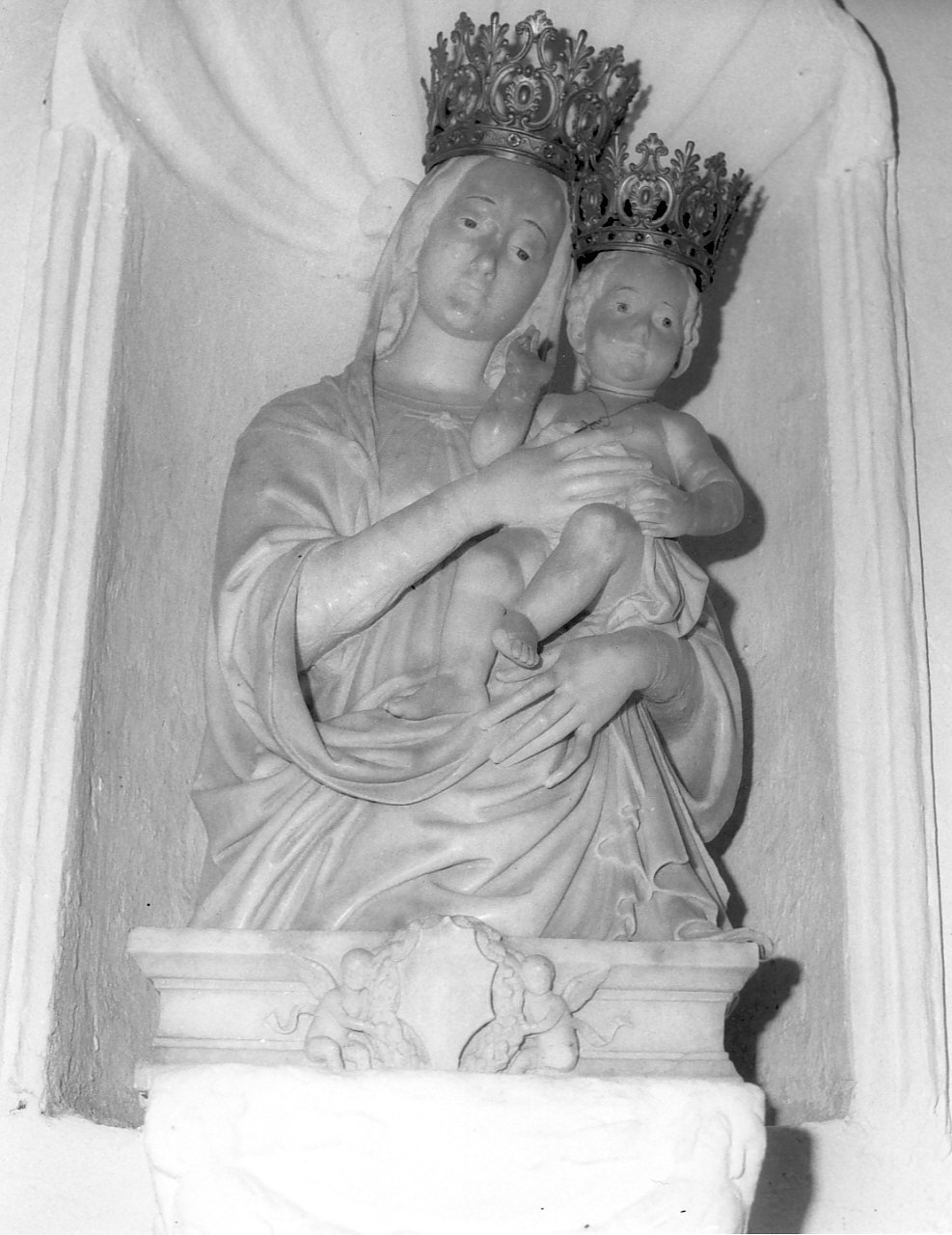 Madonna dell'Alica, Madonna con Bambino (statua, opera isolata) di Gagini Antonello (scuola) (inizio sec. XVI)