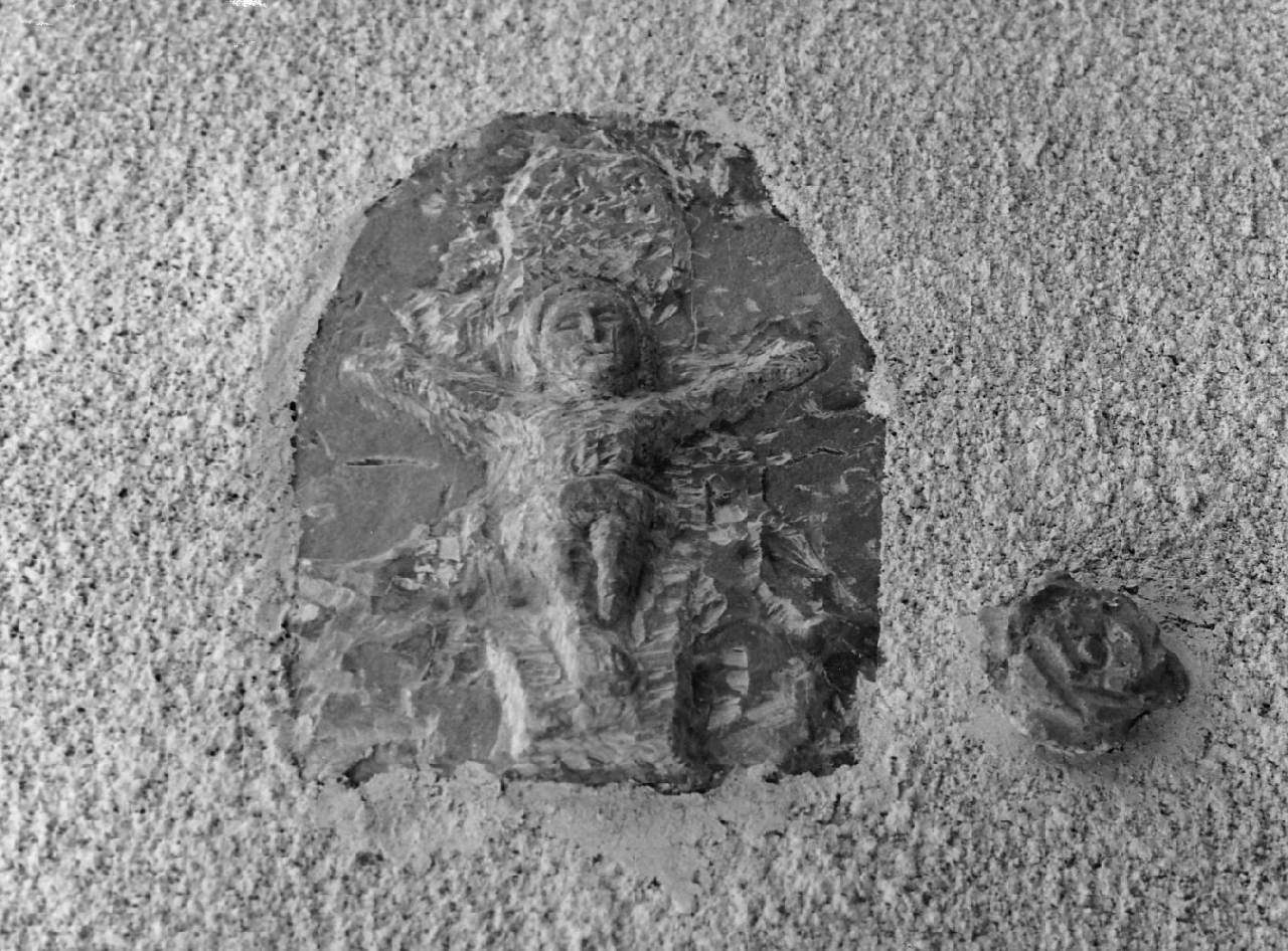 Cristo crocifisso (decorazione plastico-architettonica, opera isolata) - bottega calabrese (fine/inizio secc. XV/ XVI)